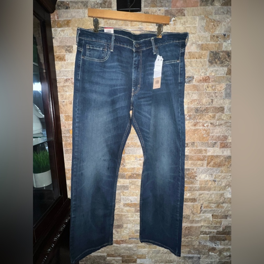 Brand new 569 men’s Levi’s jeans!